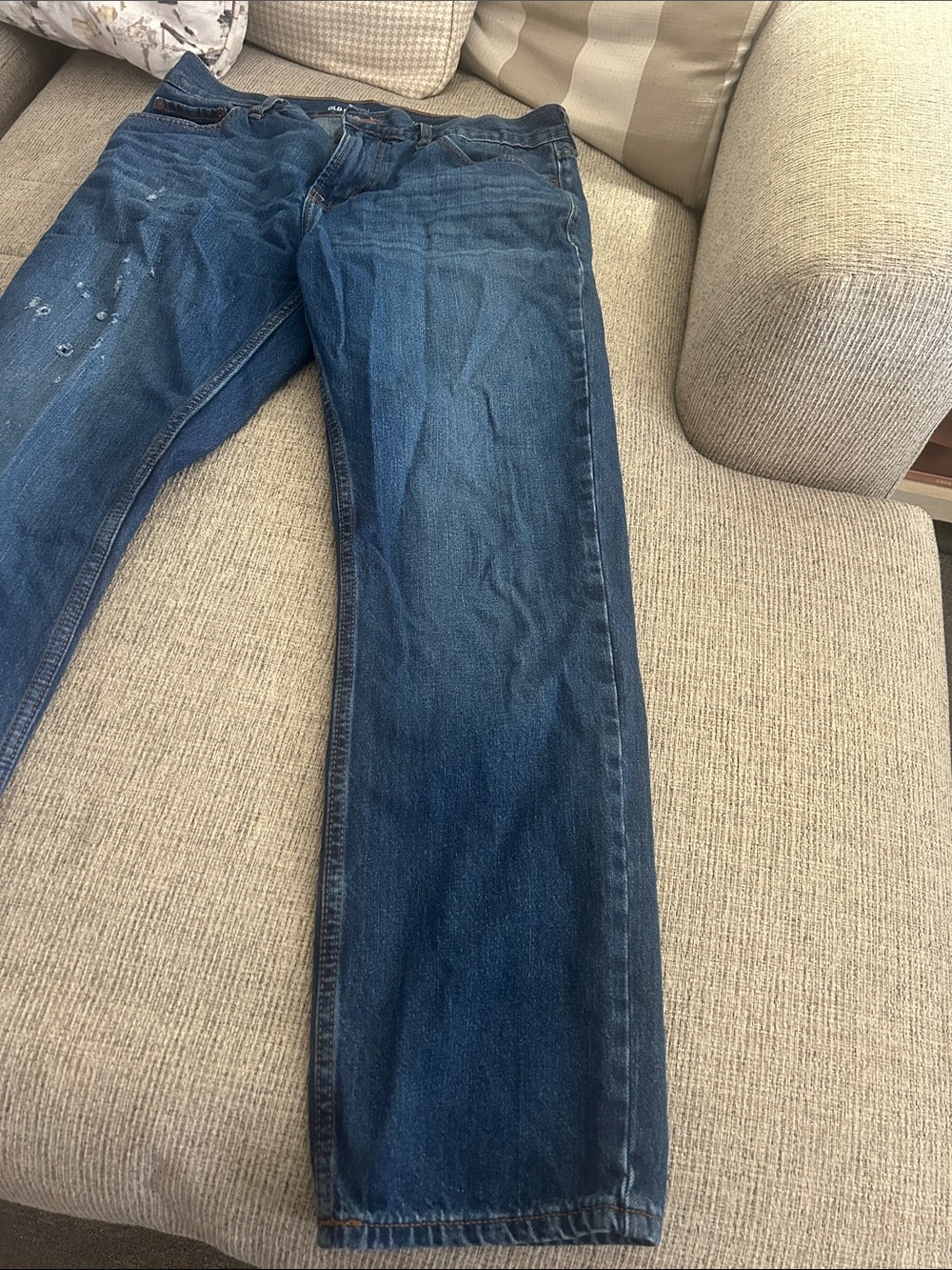 Old Navy Men's Dark Blue Straight Jeans - Picture 4 of 9